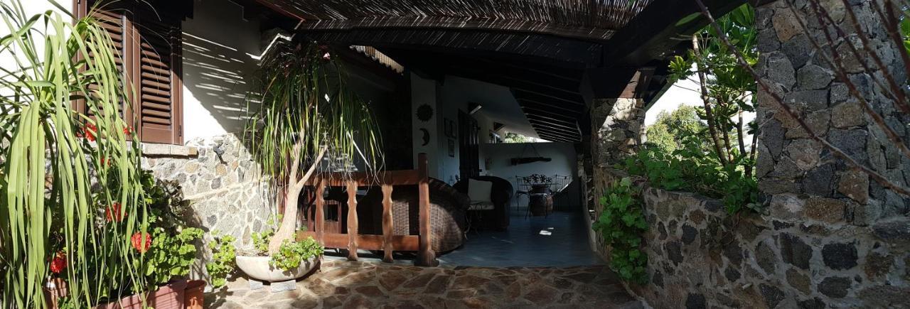 B&B Il Giardino Arbus Εξωτερικό φωτογραφία