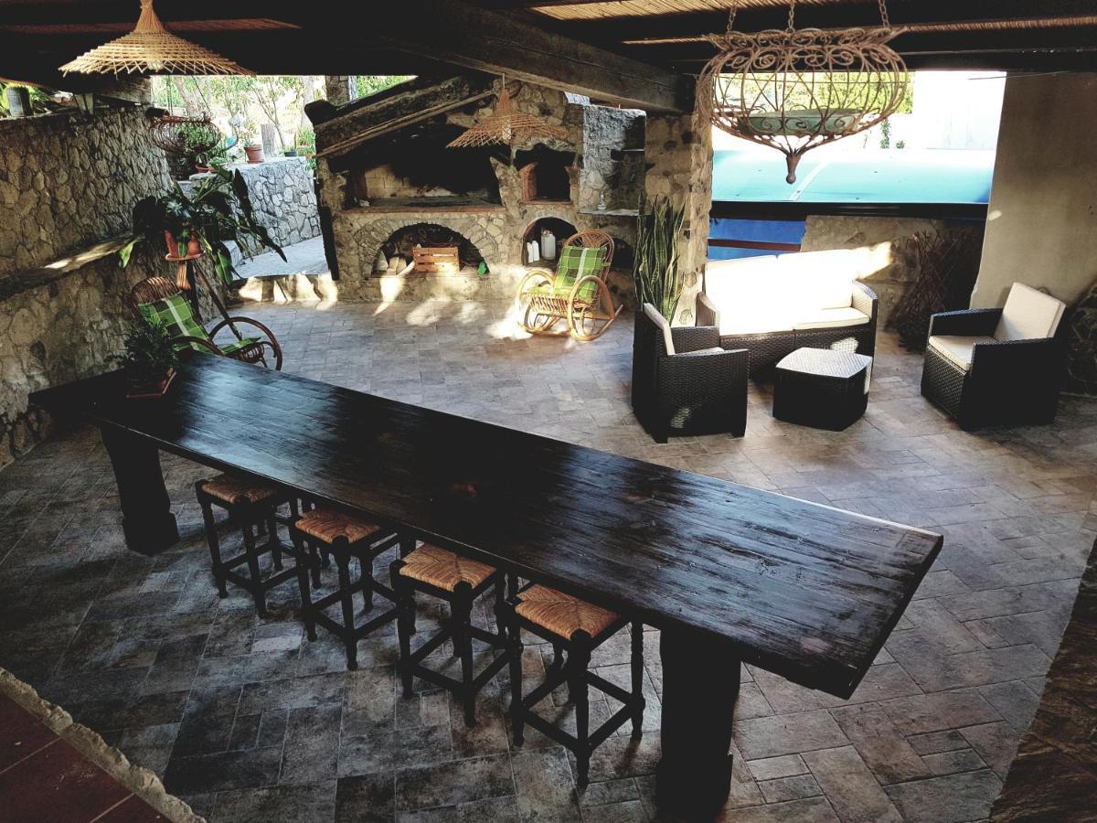 B&B Il Giardino Arbus Εξωτερικό φωτογραφία