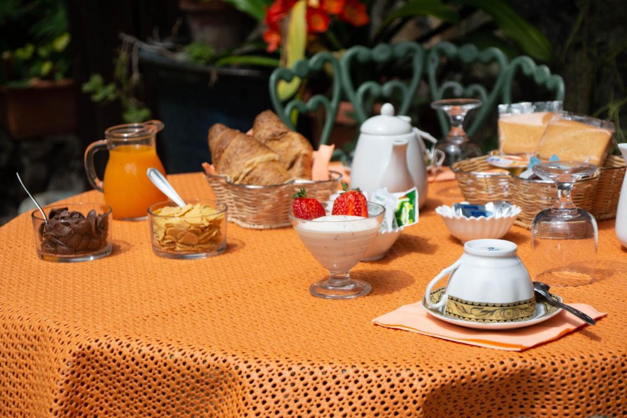 B&B Il Giardino Arbus Εξωτερικό φωτογραφία